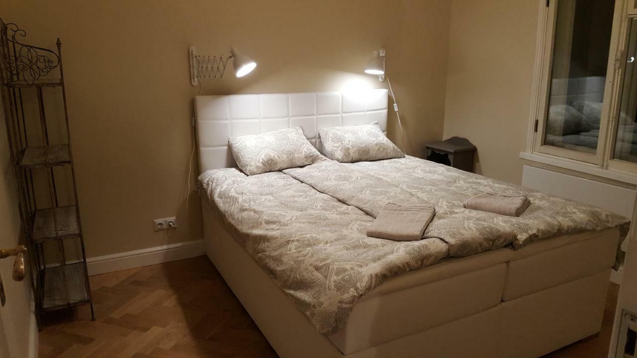 Modern History Apartment Tallinn Buitenkant foto
